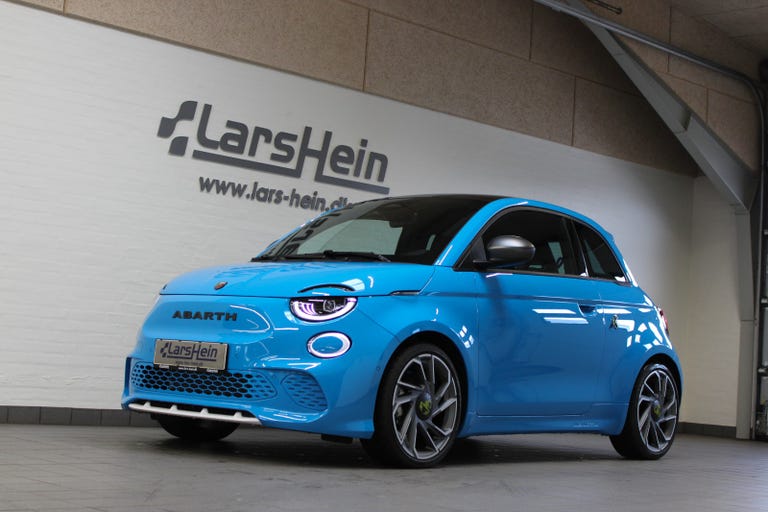 Abarth 500e Scorpionissima