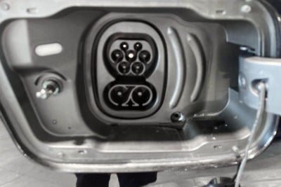 Ford Explorer Premium Extended Range