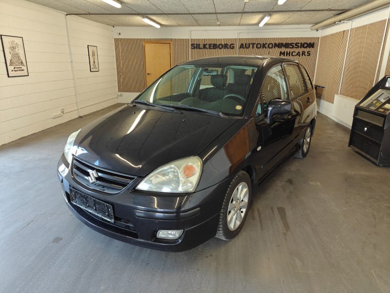 Suzuki Liana