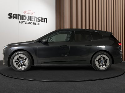 BMW iX xDrive40 Fully Charged