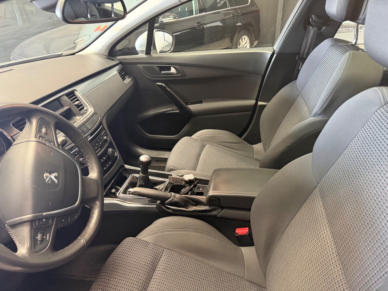 Peugeot 508 e-HDi 114 Active SW - billede 15