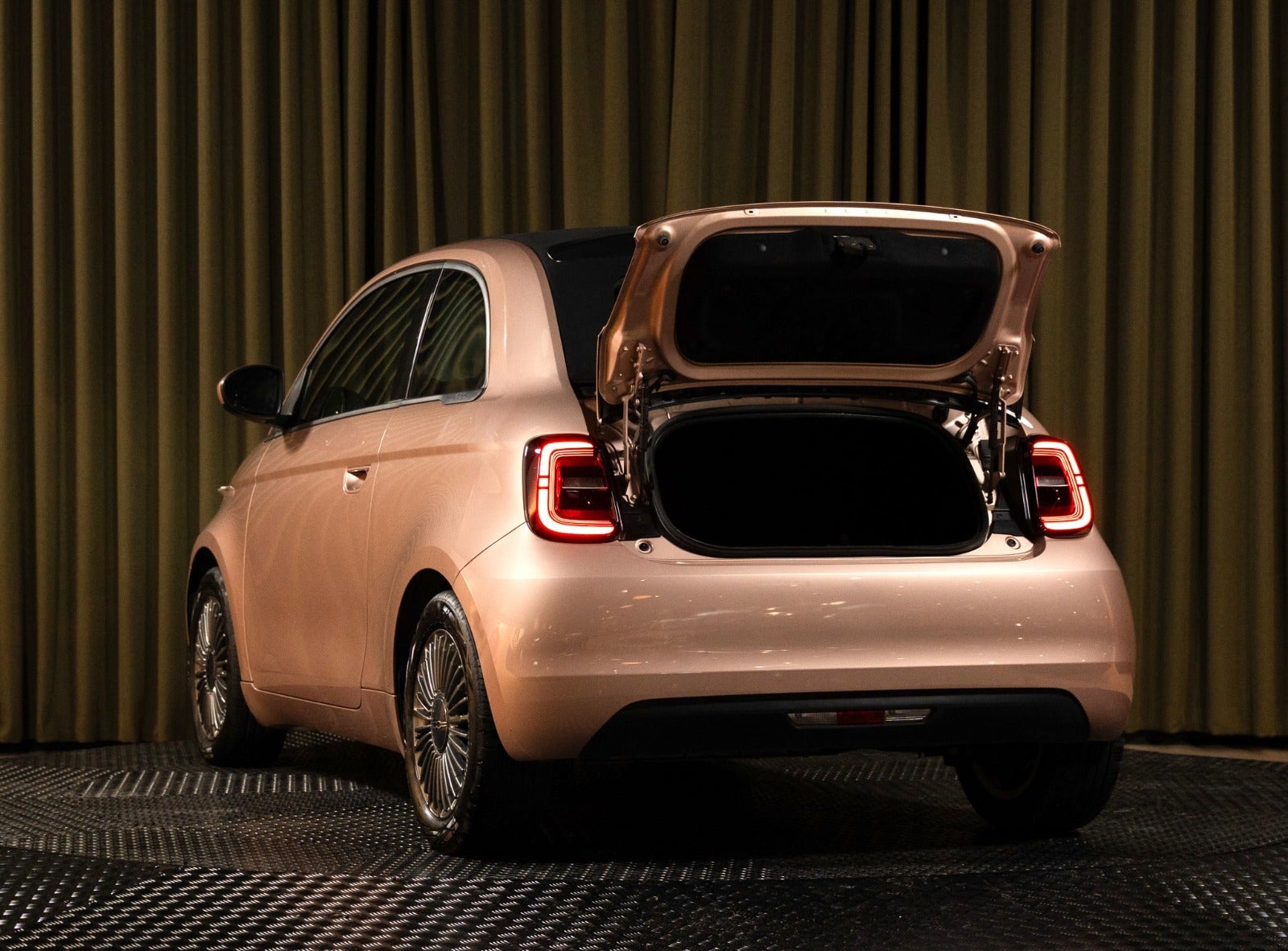 Billede af Fiat 500e 42 (RED) Cabrio