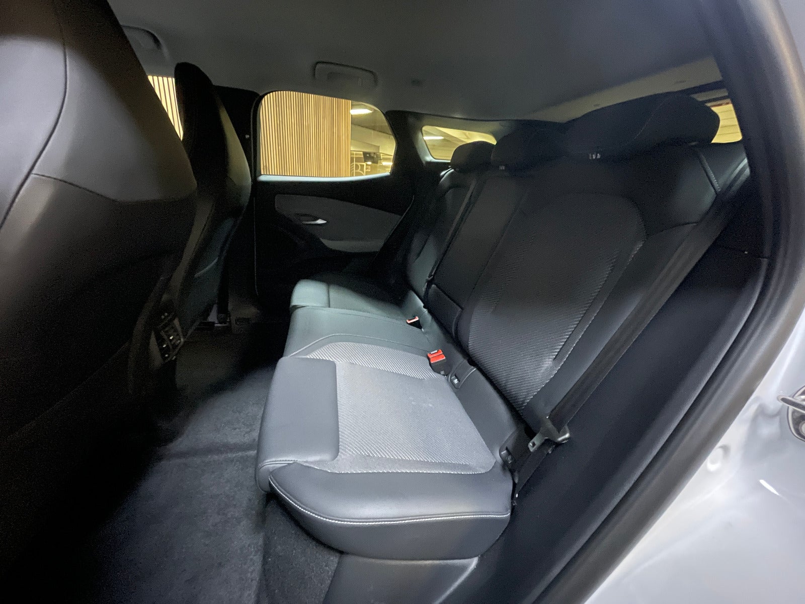 Billede af Ford Explorer 79 Select Extended Range