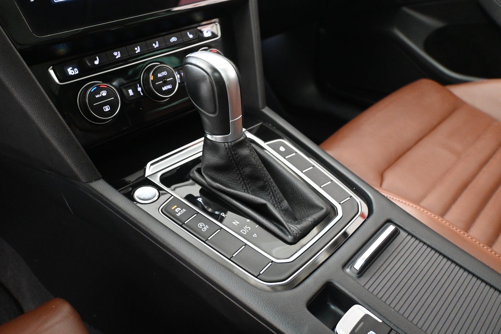 VW Passat TSi 150 Highline Premium Variant DSG