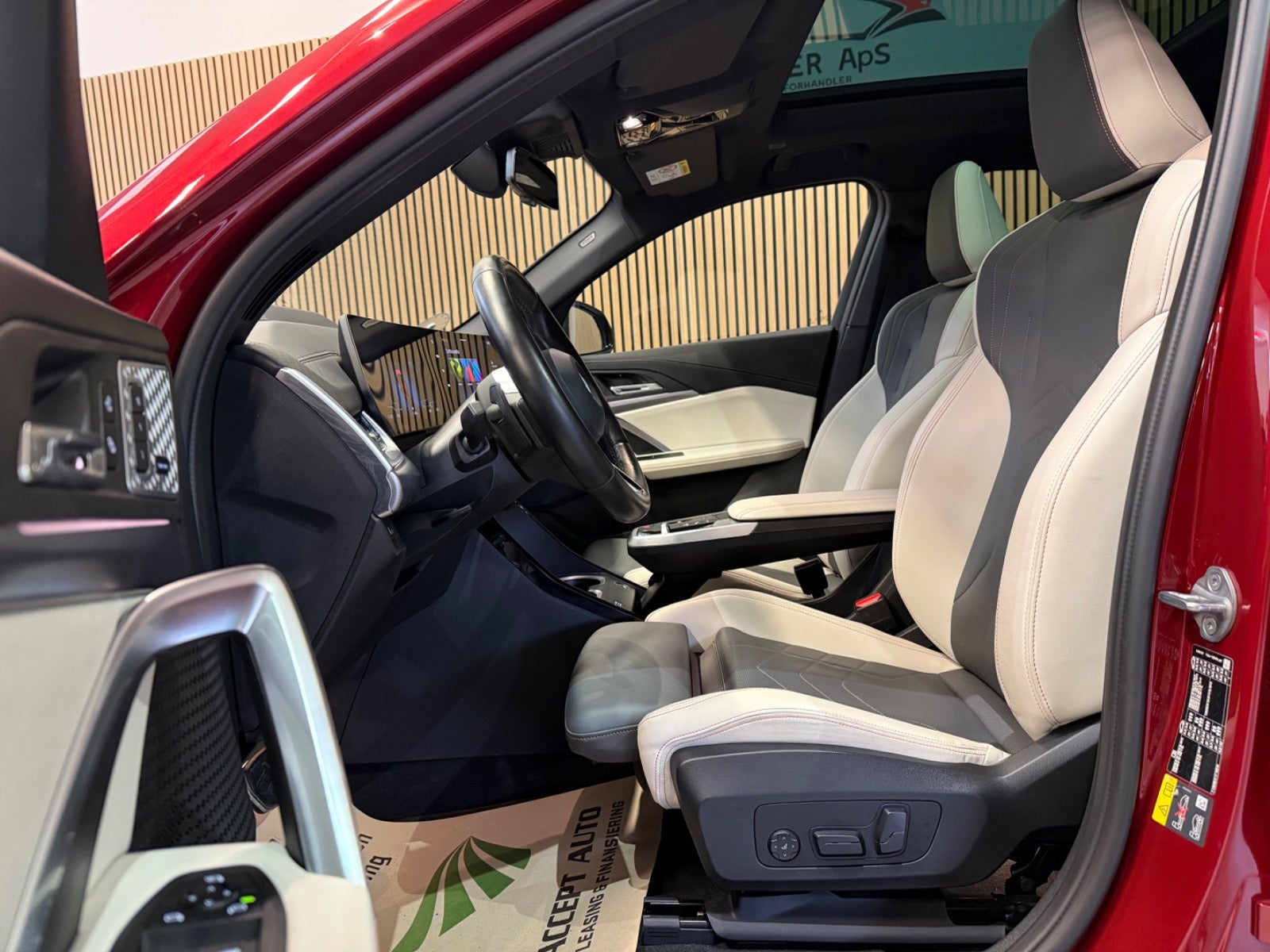 Billede af BMW iX2  xDrive30 Fully Charged M-Sport