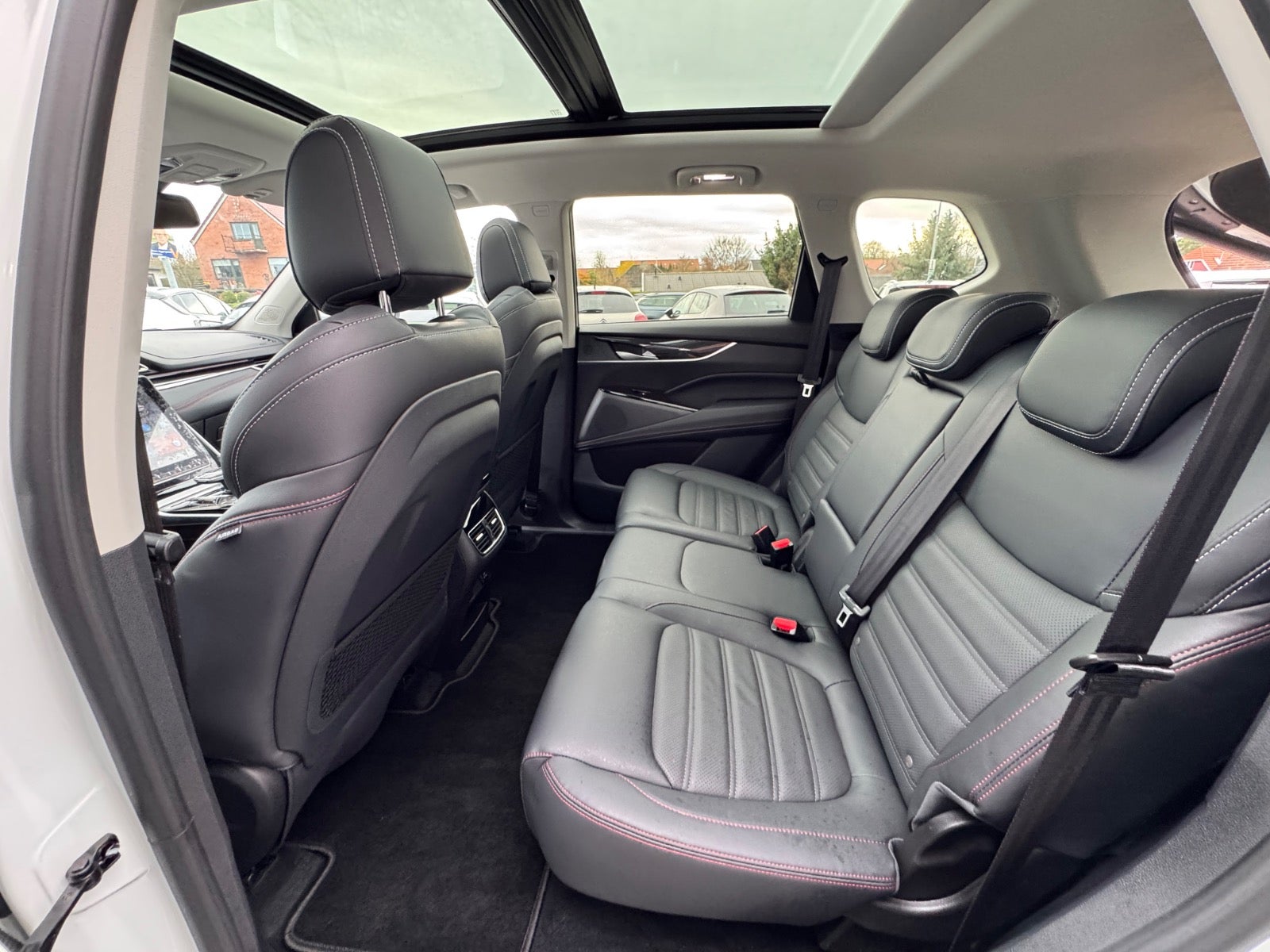 Billede af Maxus Euniq6 70 