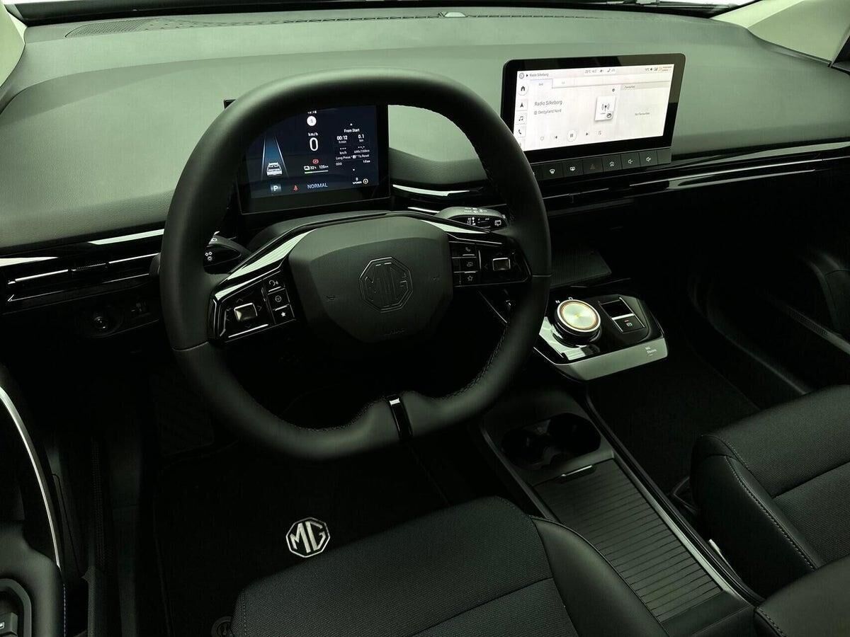 MG 4 Luxury billede 4