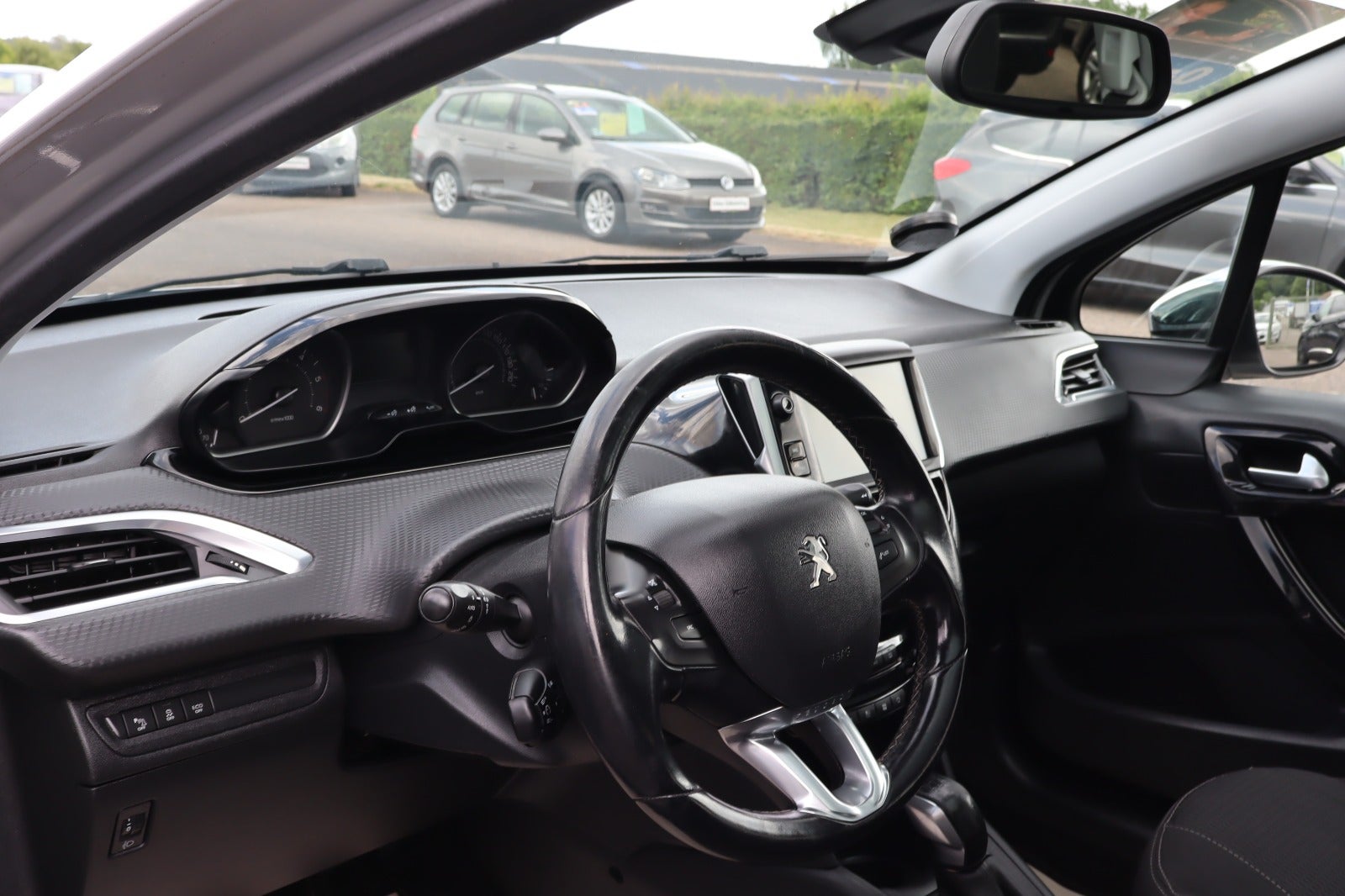 Billede af Peugeot 208 1,6 BlueHDi 100 Allure