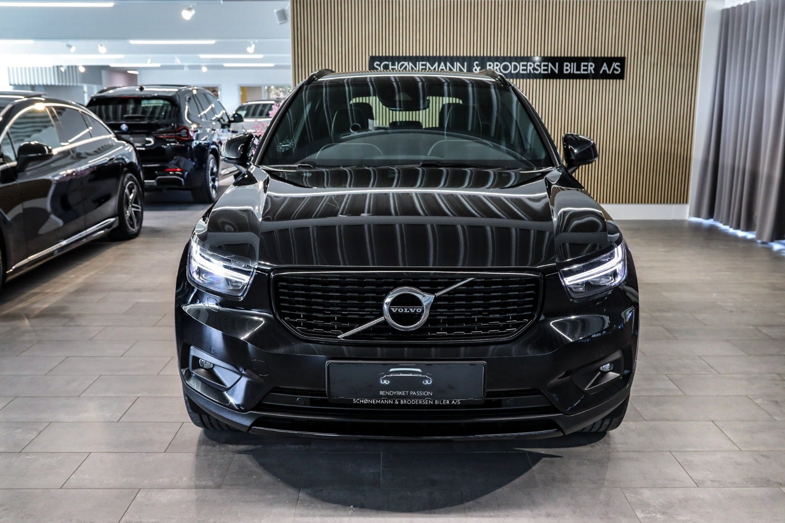 Billede af Volvo XC40 1,5 T4 ReCharge R-Design aut.