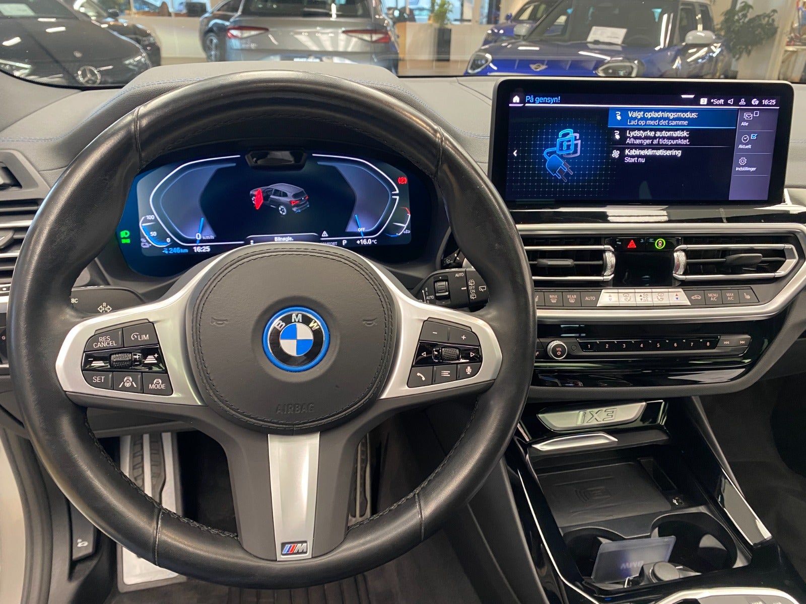 Billede af BMW iX3  Charged Plus M-Sport