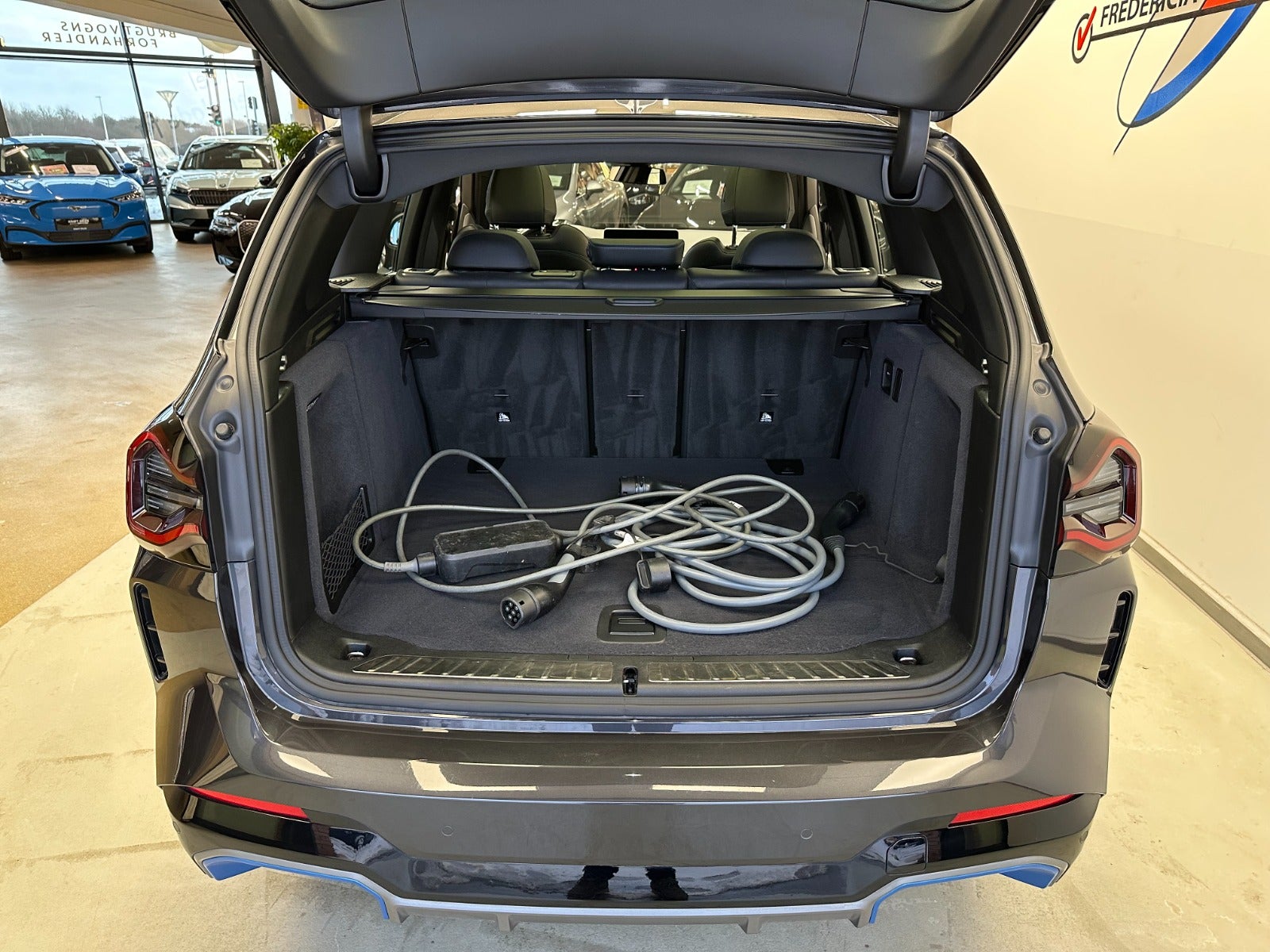 Billede af BMW iX3  Charged M-Sport