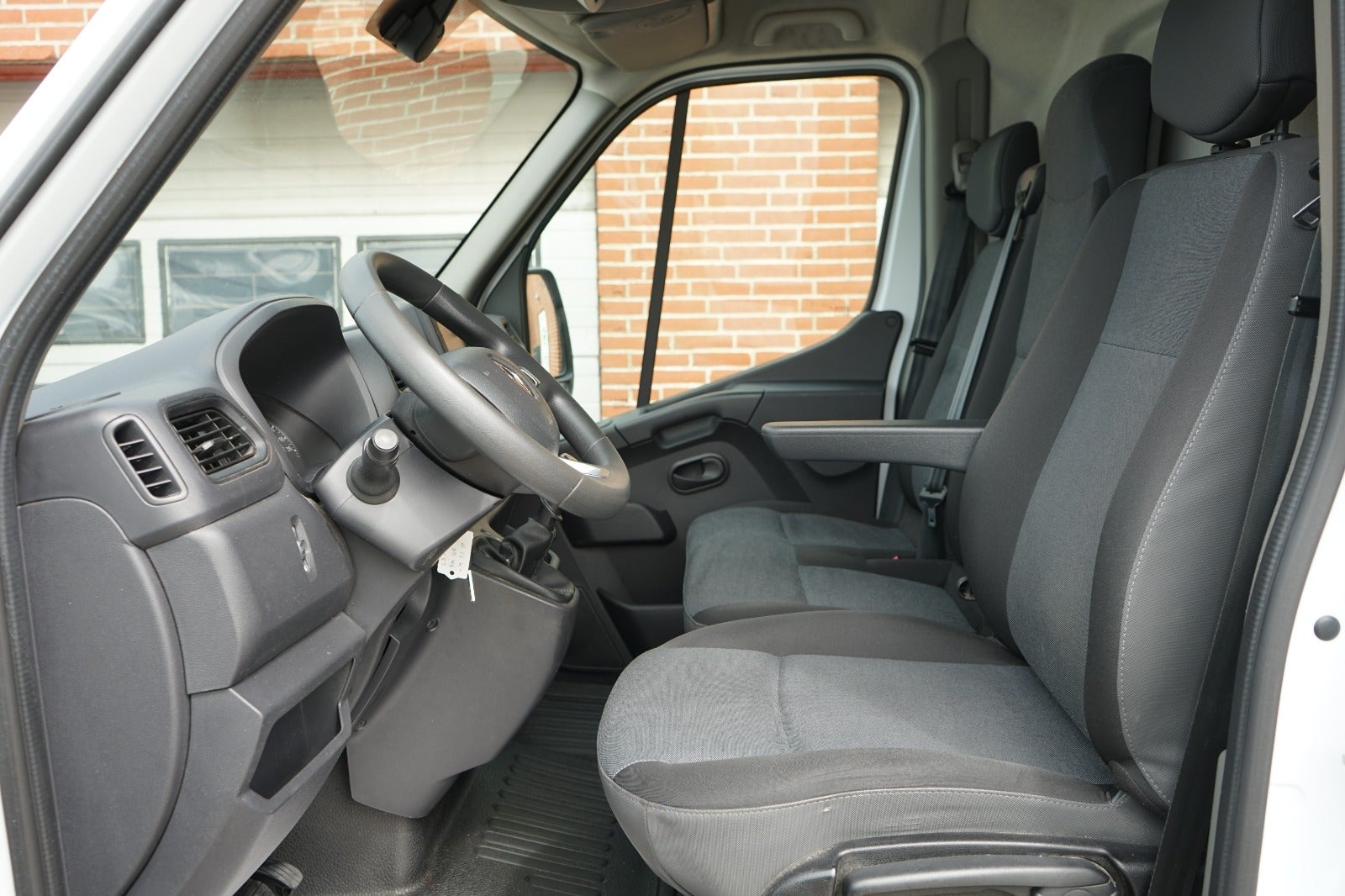 Billede af Renault Master IV T33 2,3 dCi 150 L2H2 Kassevogn