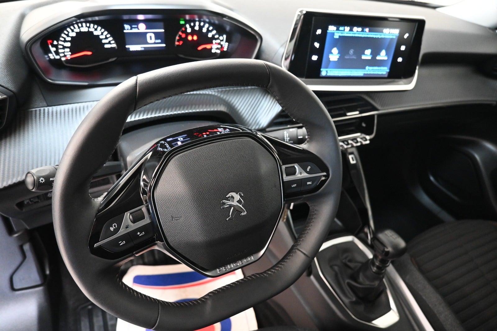 Peugeot 2008 PureTech 100 Selection