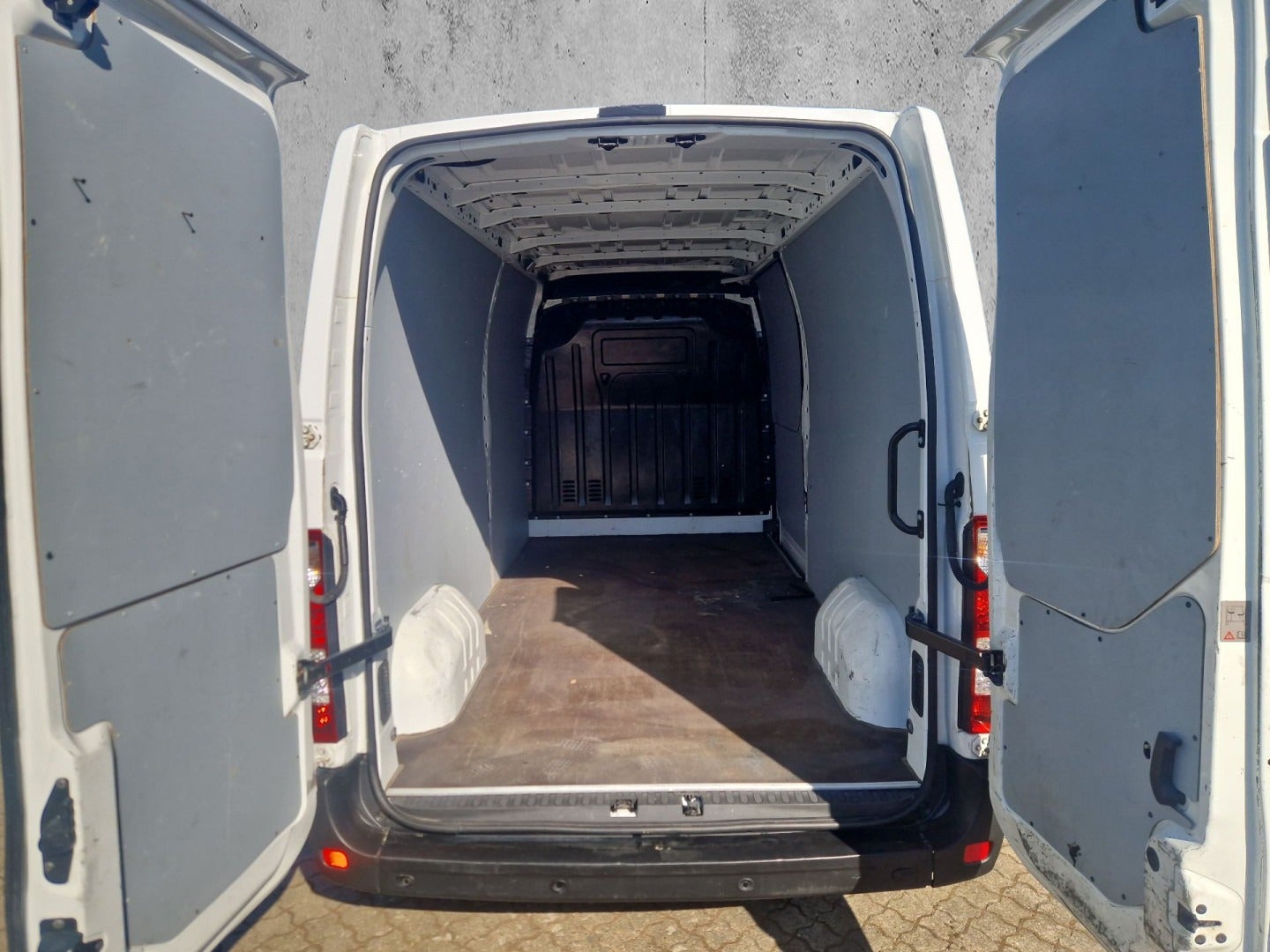 Billede af Renault Master IV T35 2,3 dCi 150 L3H2 Kassevogn