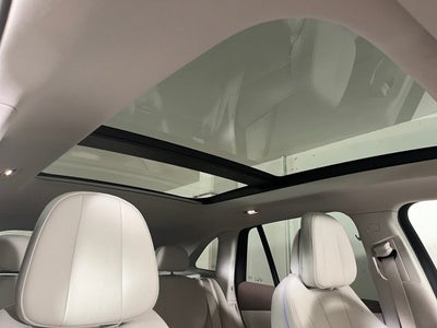 Mercedes EQE500 SUV Premium 4Matic Van