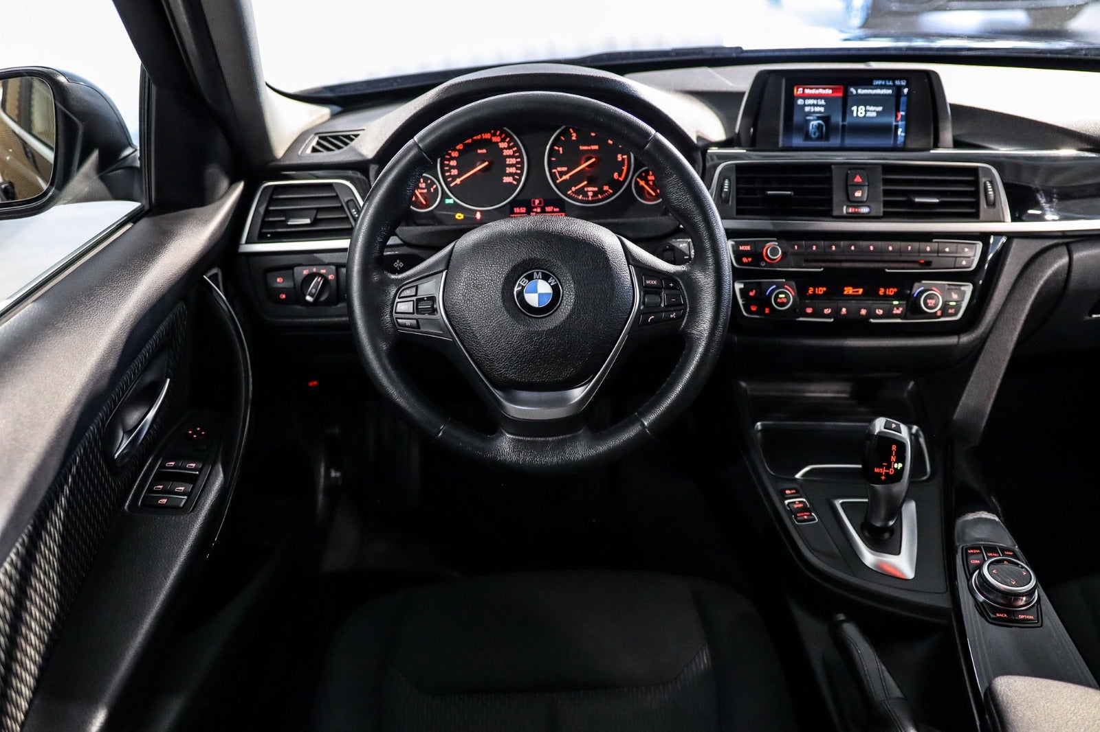 Billede af BMW 320d 2,0 Touring Advantage aut.