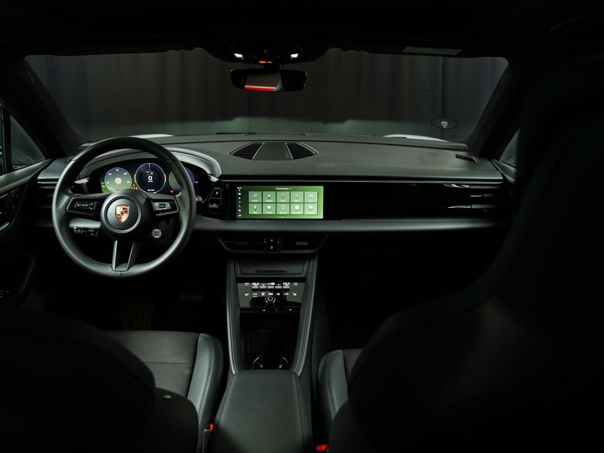 Gallery image 13 of 18