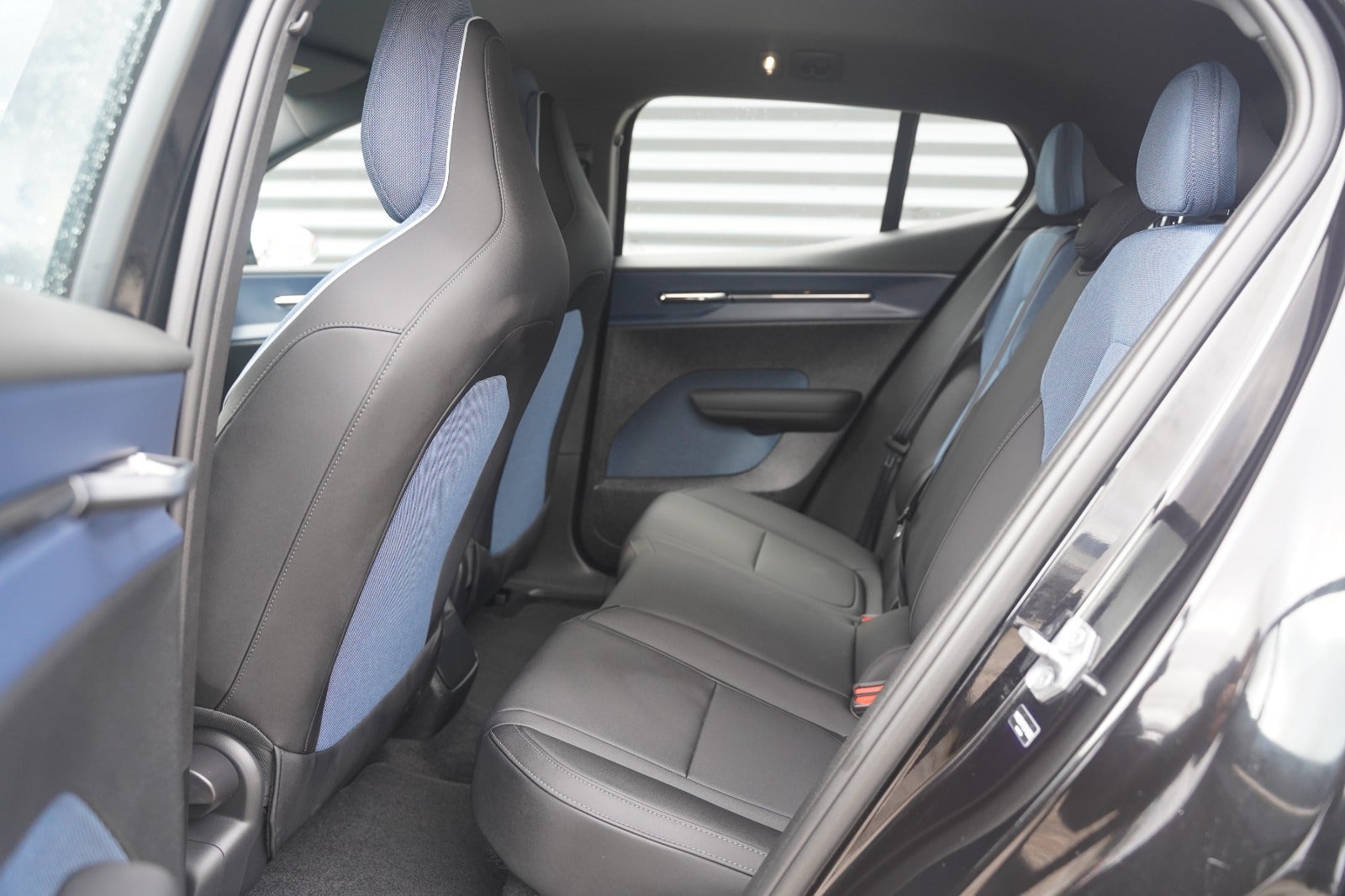 Billede af Volvo EX30 Standard Range Core