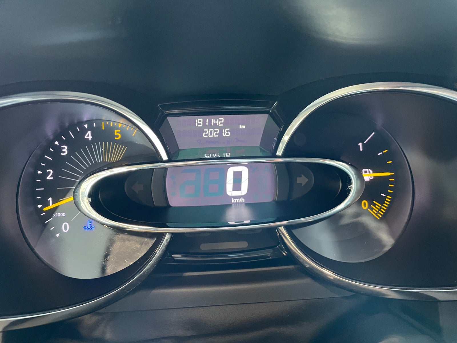 Billede af Renault Clio IV 1,5 dCi 75 Authentique Sport Tourer