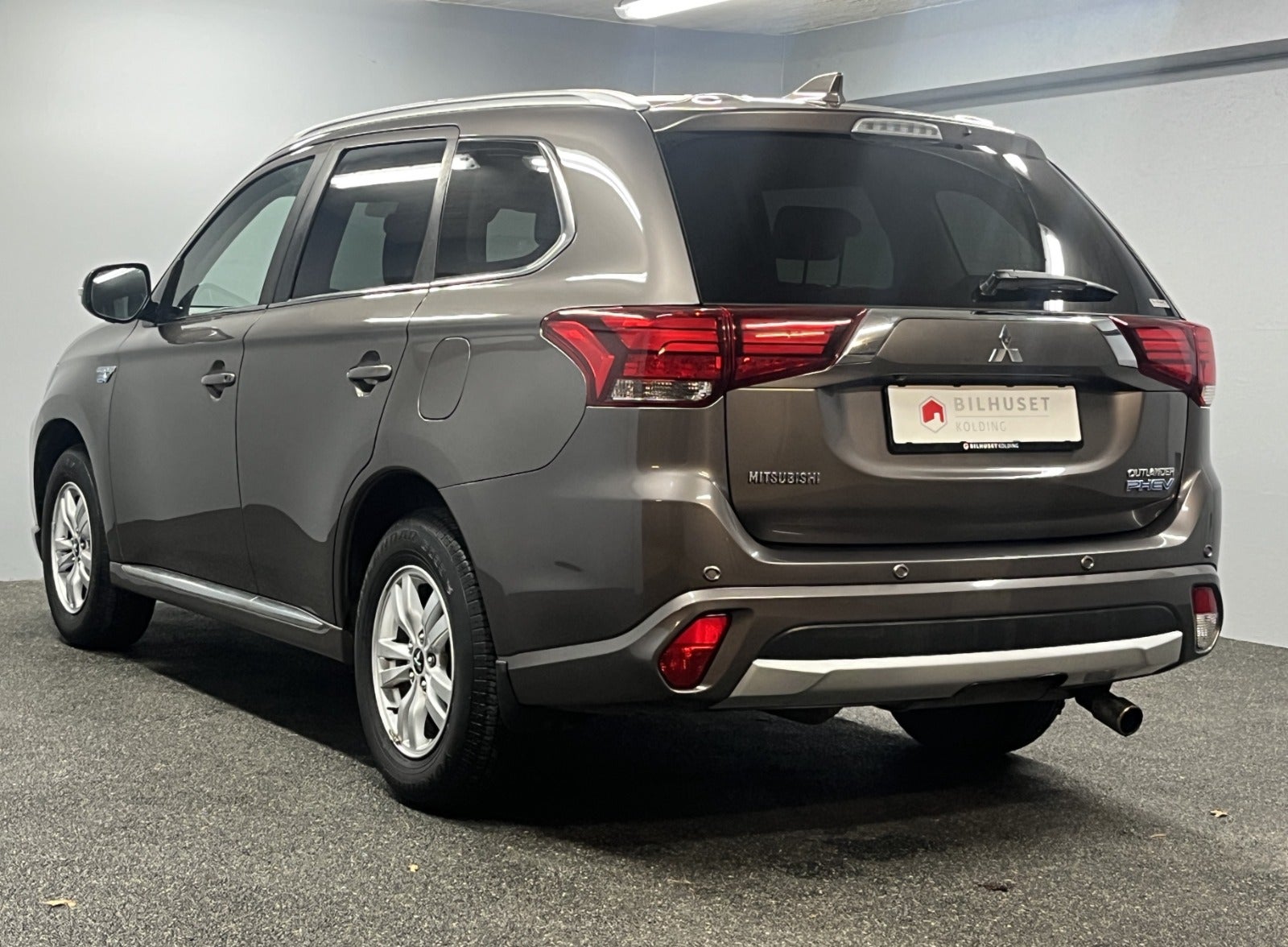 Billede af Mitsubishi Outlander 2,0 PHEV Instyle CVT 4WD