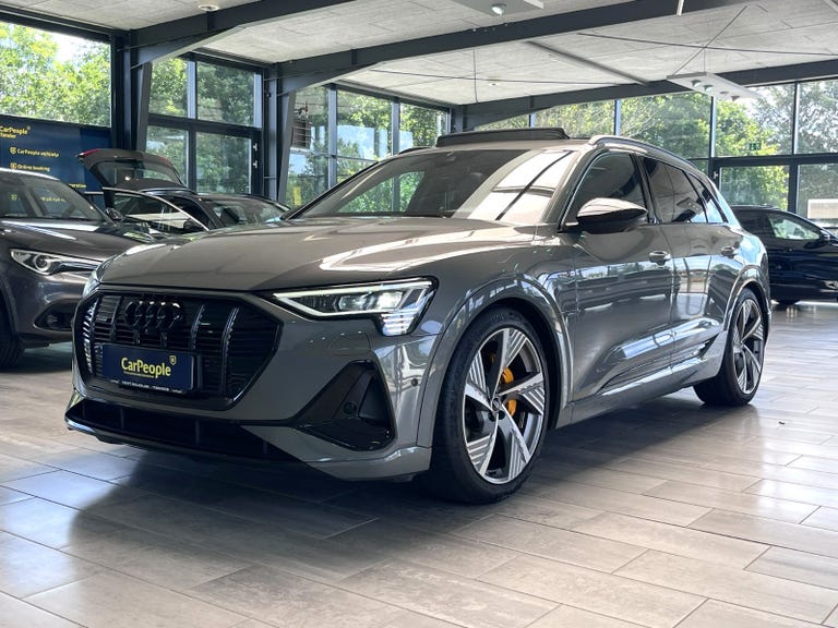 Audi e-tron Black Edition S-line quattro