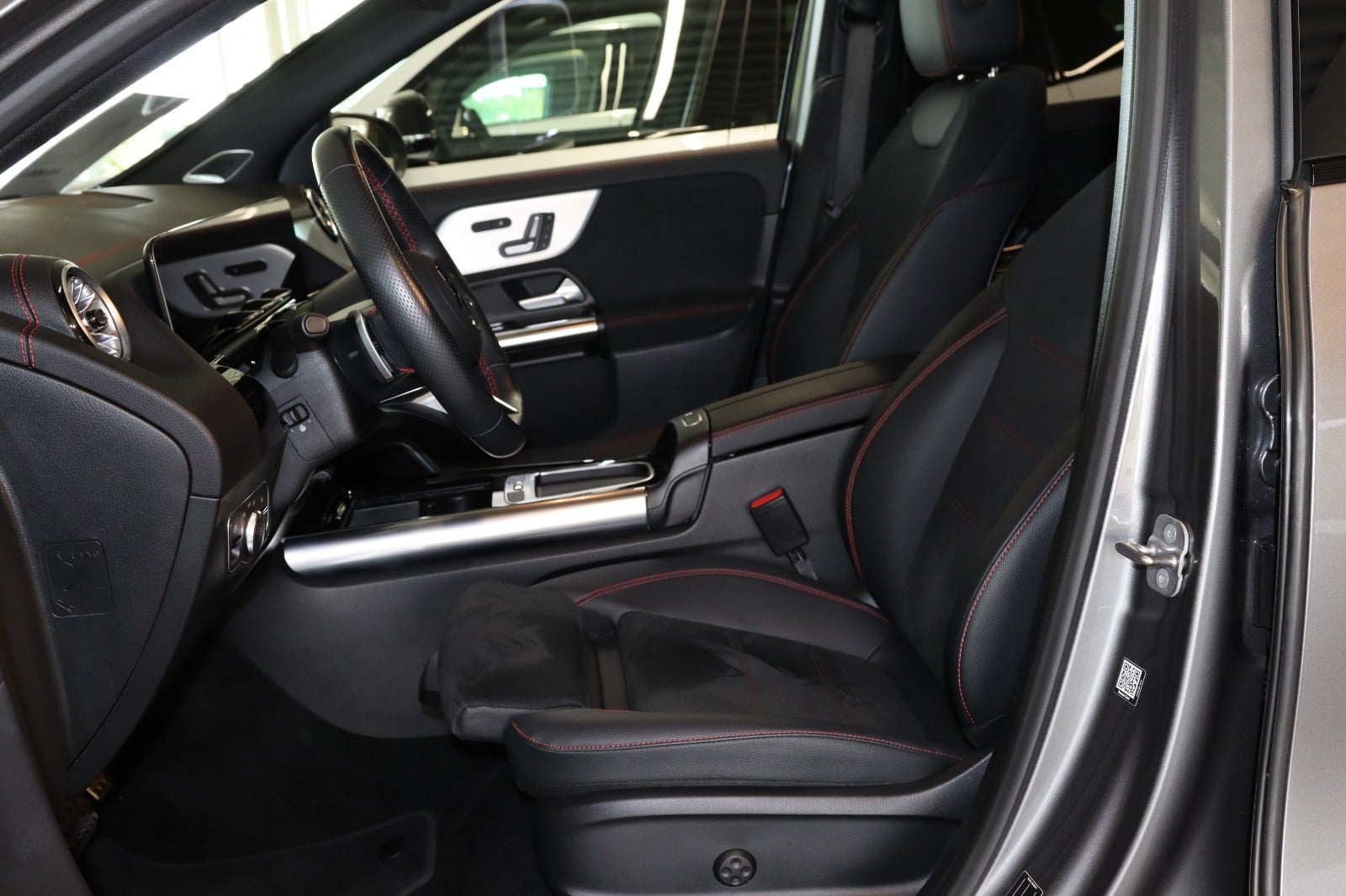Billede af Mercedes EQA350  AMG Line Premium 4Matic
