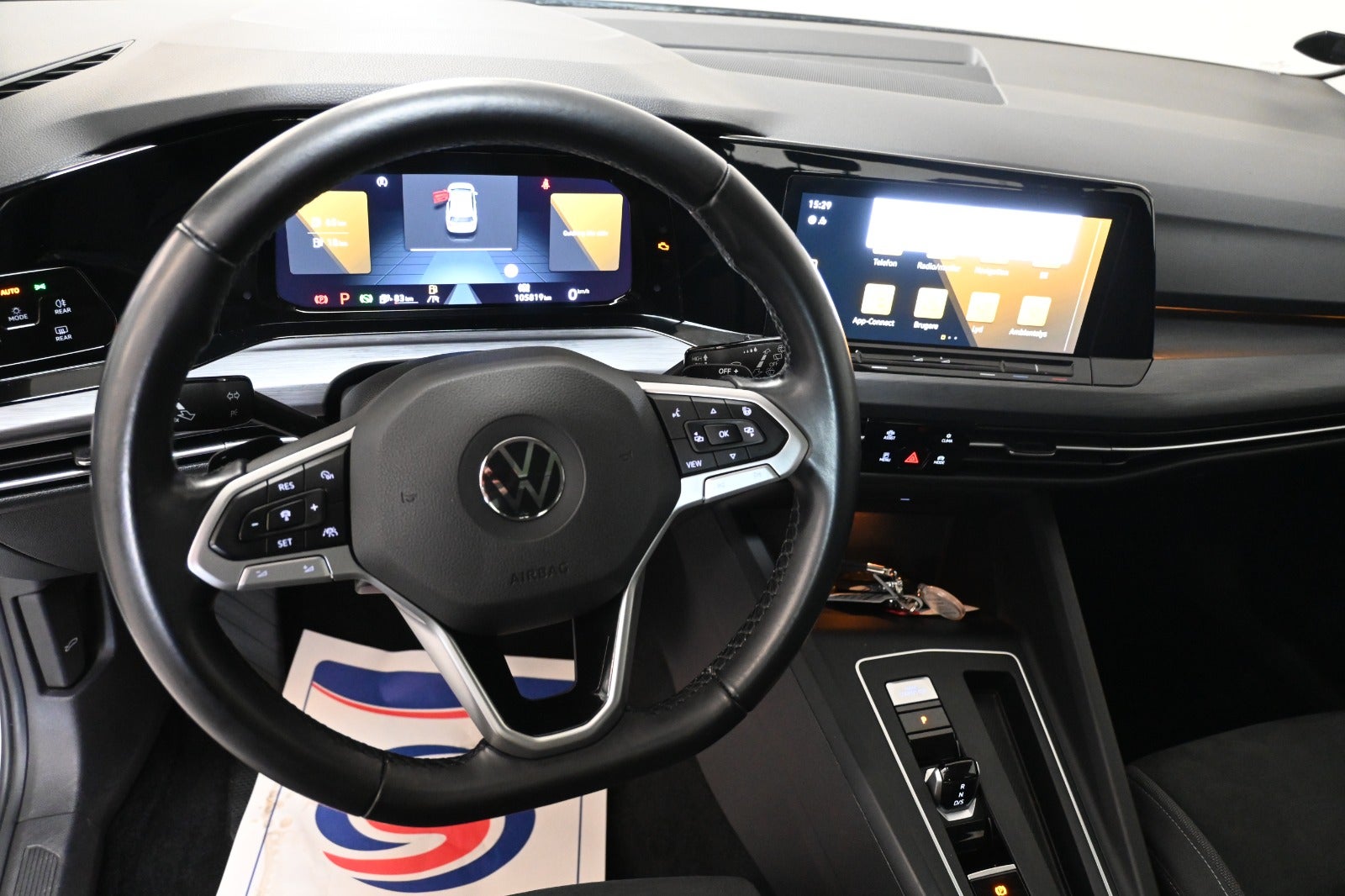 VW Golf VIII eHybrid DSG
