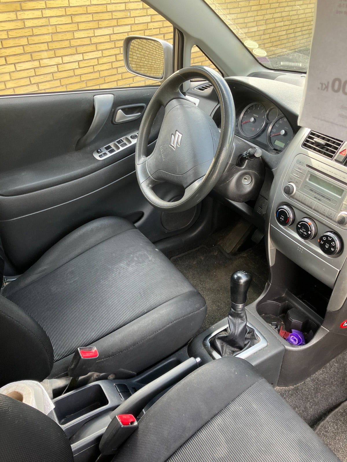 Suzuki Liana