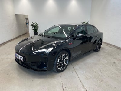 Hongqi EH7 111 Exclusive 4d