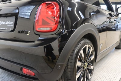 MINI Cooper SE Experience