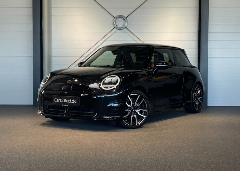 MINI Cooper SE JCW Trim XL