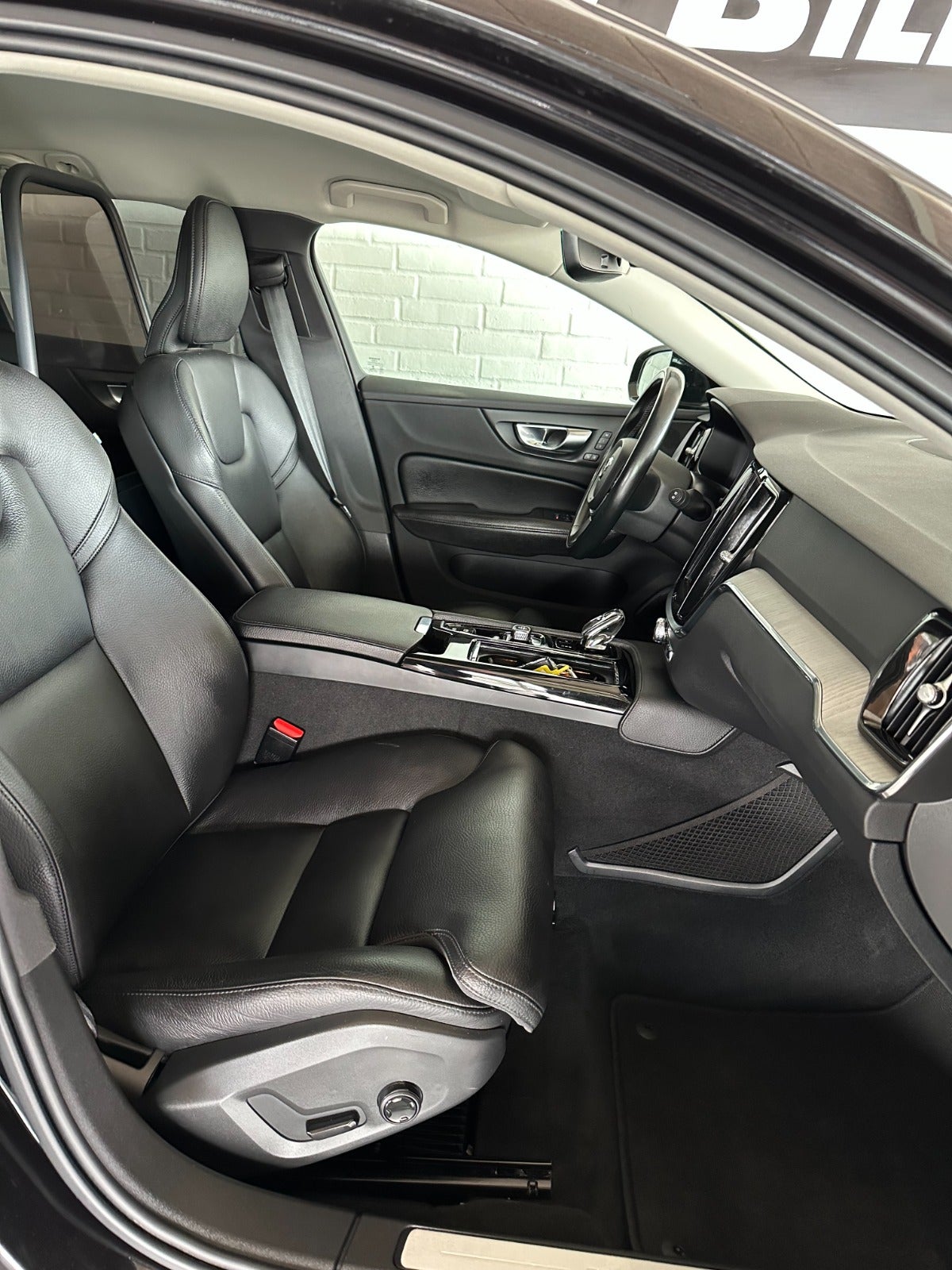 Billede af Volvo V60 2,0 T6 ReCharge Inscription aut. AWD Van
