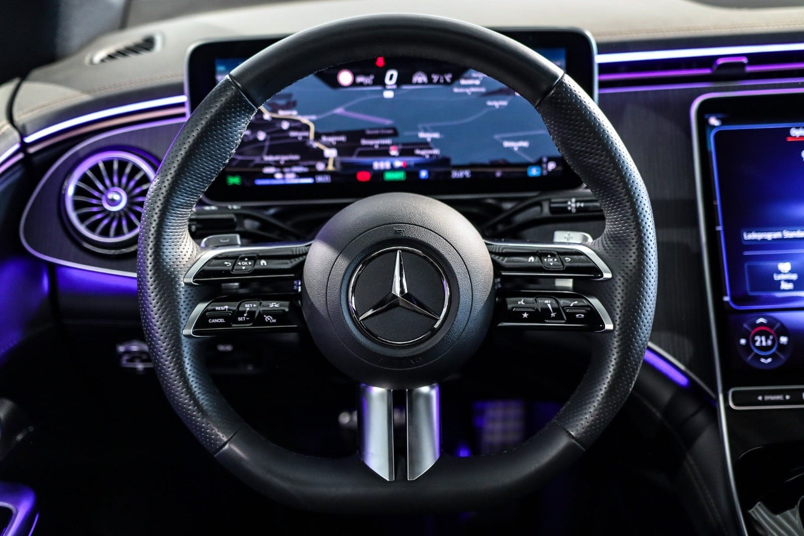 Billede af Mercedes EQE350+  AMG Line