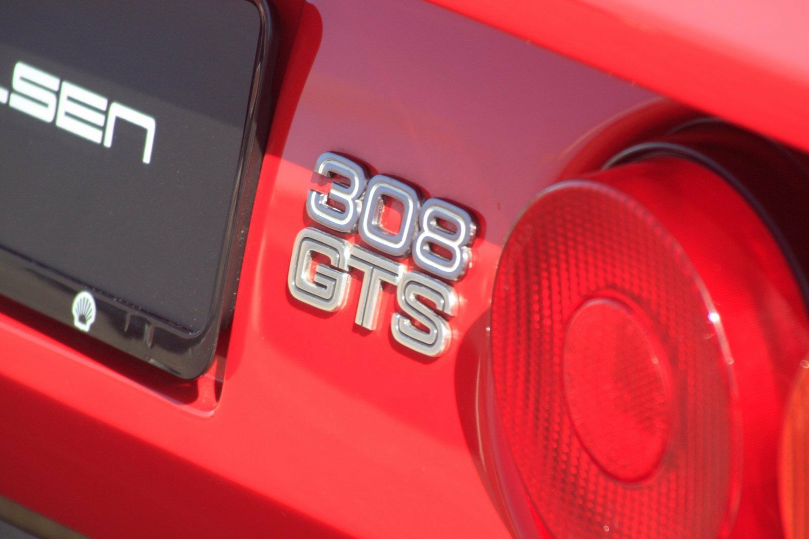 Ferrari 308 GTS - 10
