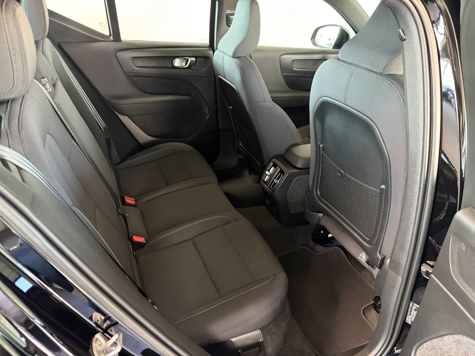 Volvo XC40 ReCharge Start 5d - 8