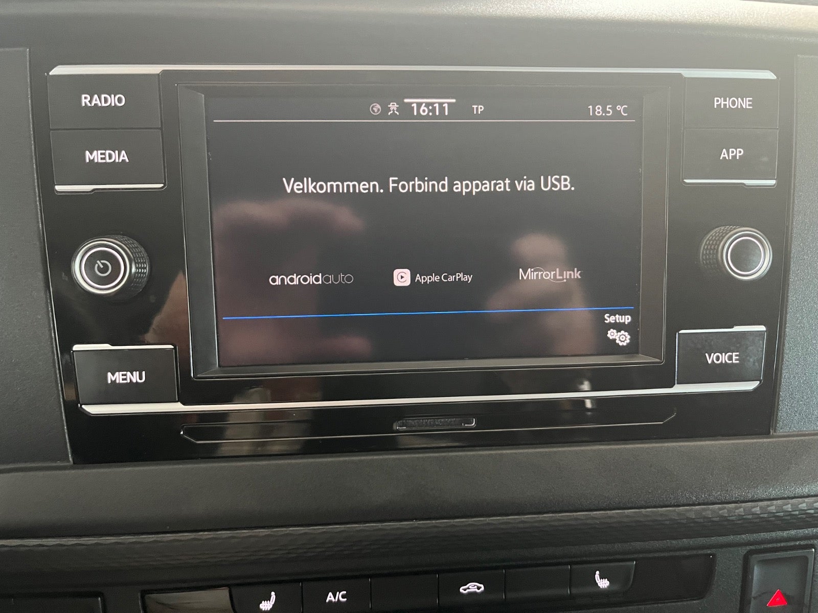 Billede af VW Transporter 2,0 TDi 150 Kassevogn DSG kort