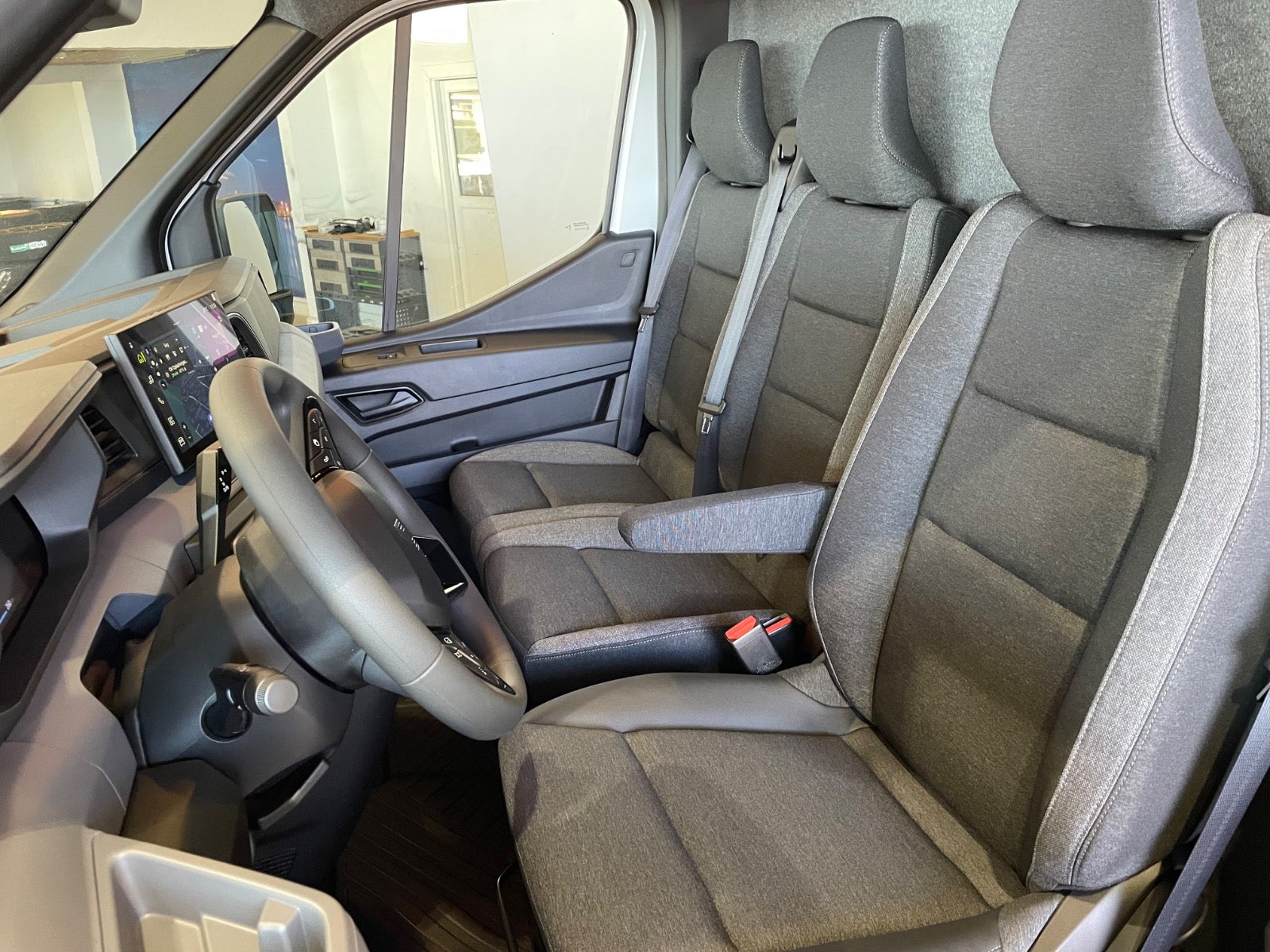Renault Master V T35 E-Tech L2H2 Kassevogn Tekno