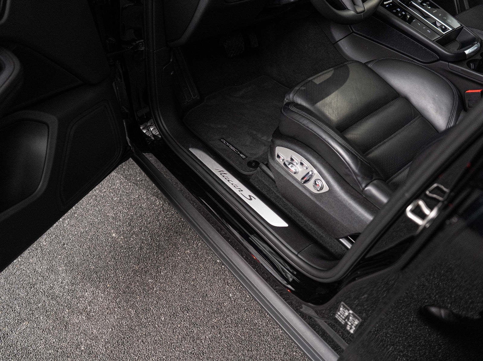 Gallery image 9 of 16