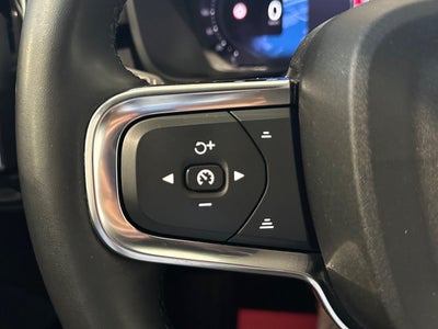 Volvo XC40 P6 ReCharge Core