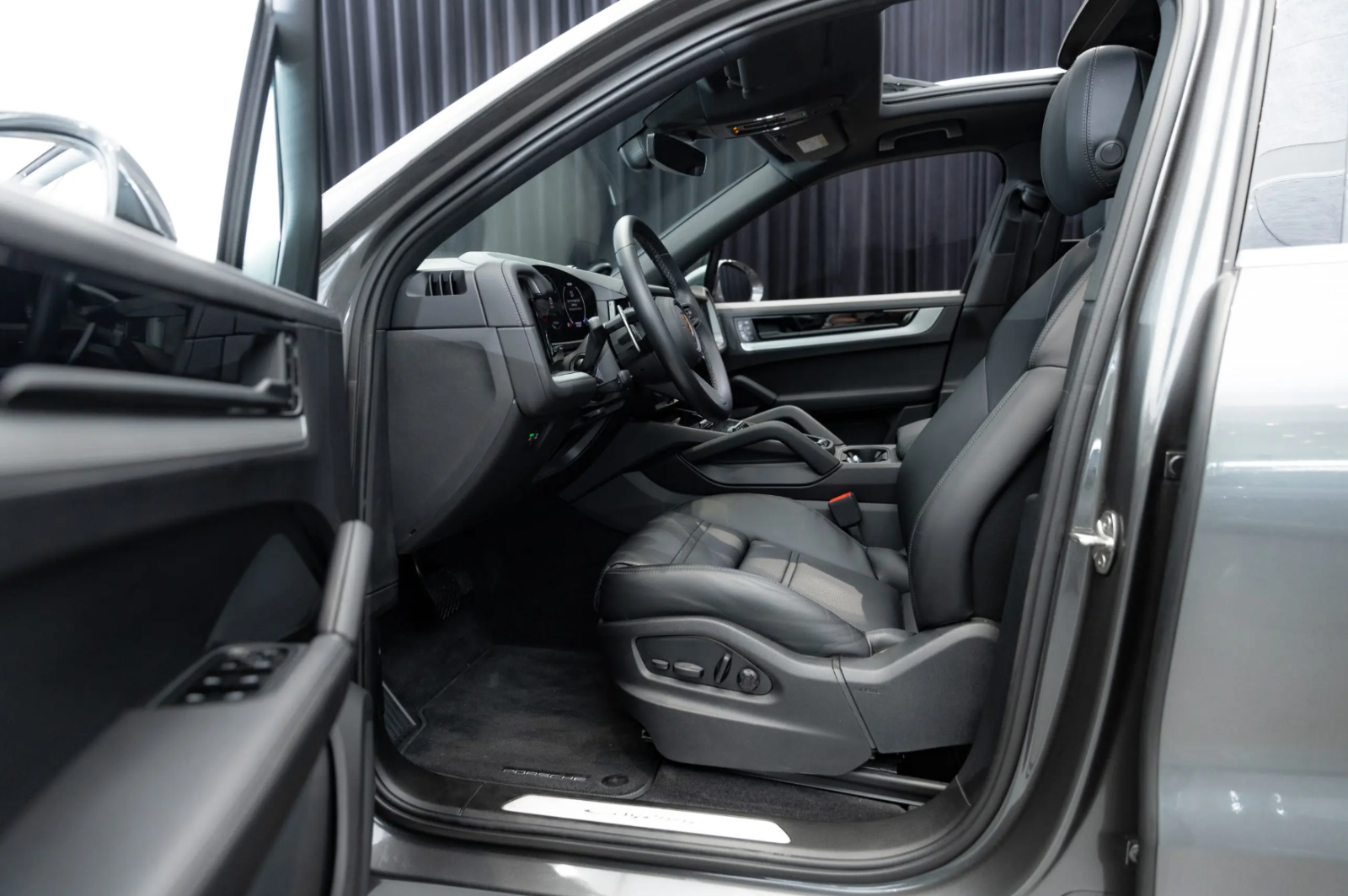 Gallery image 7 of 15