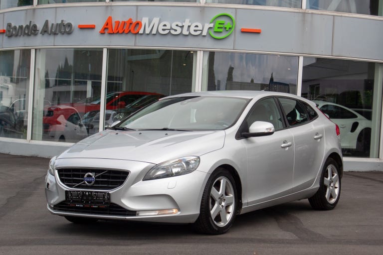 Volvo V40 D2 115 Kinetic Drive-E