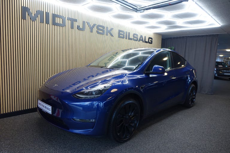 Tesla Model Y Long Range AWD