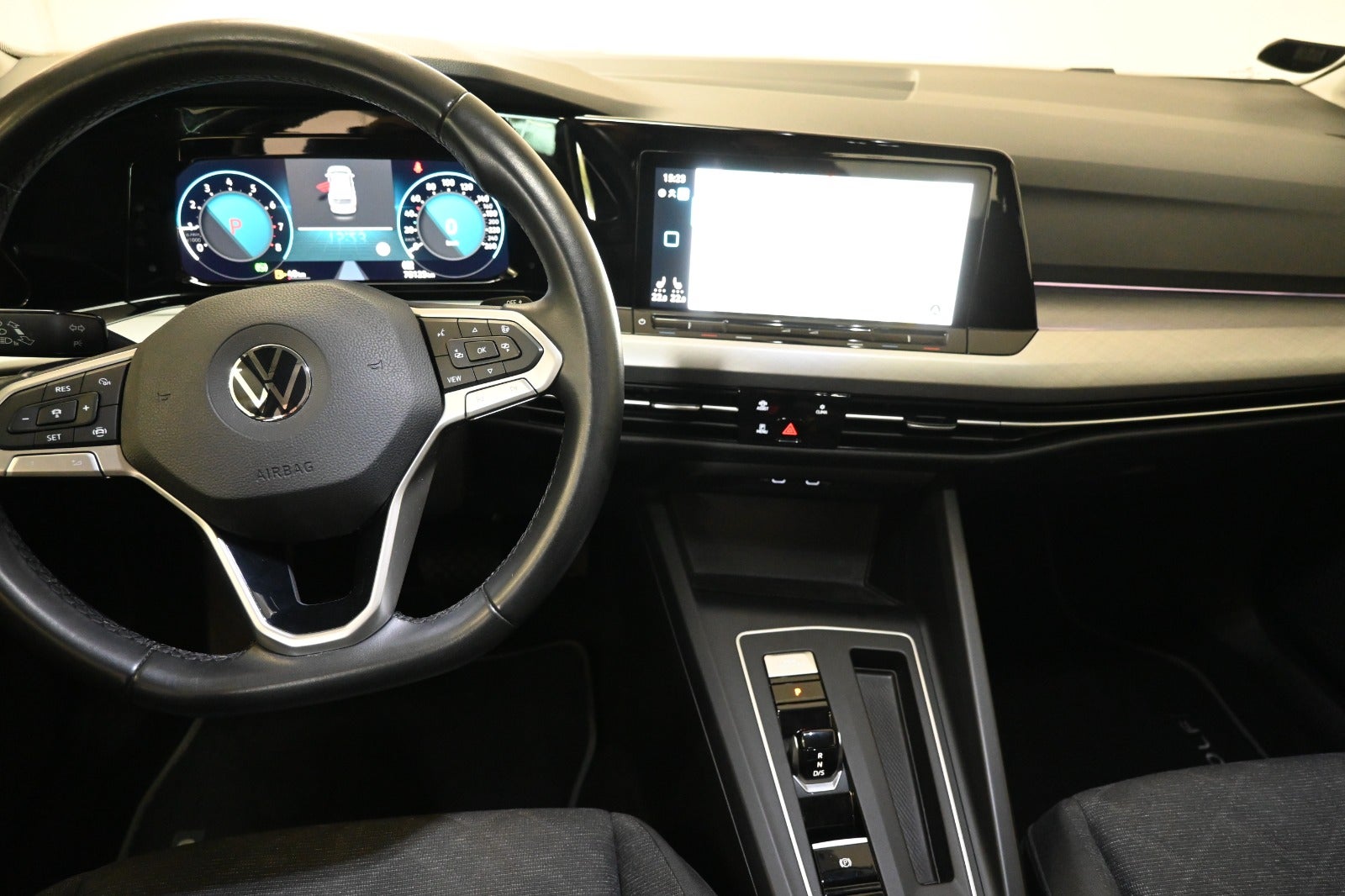 VW Golf VIII eTSi 130 Life Variant DSG