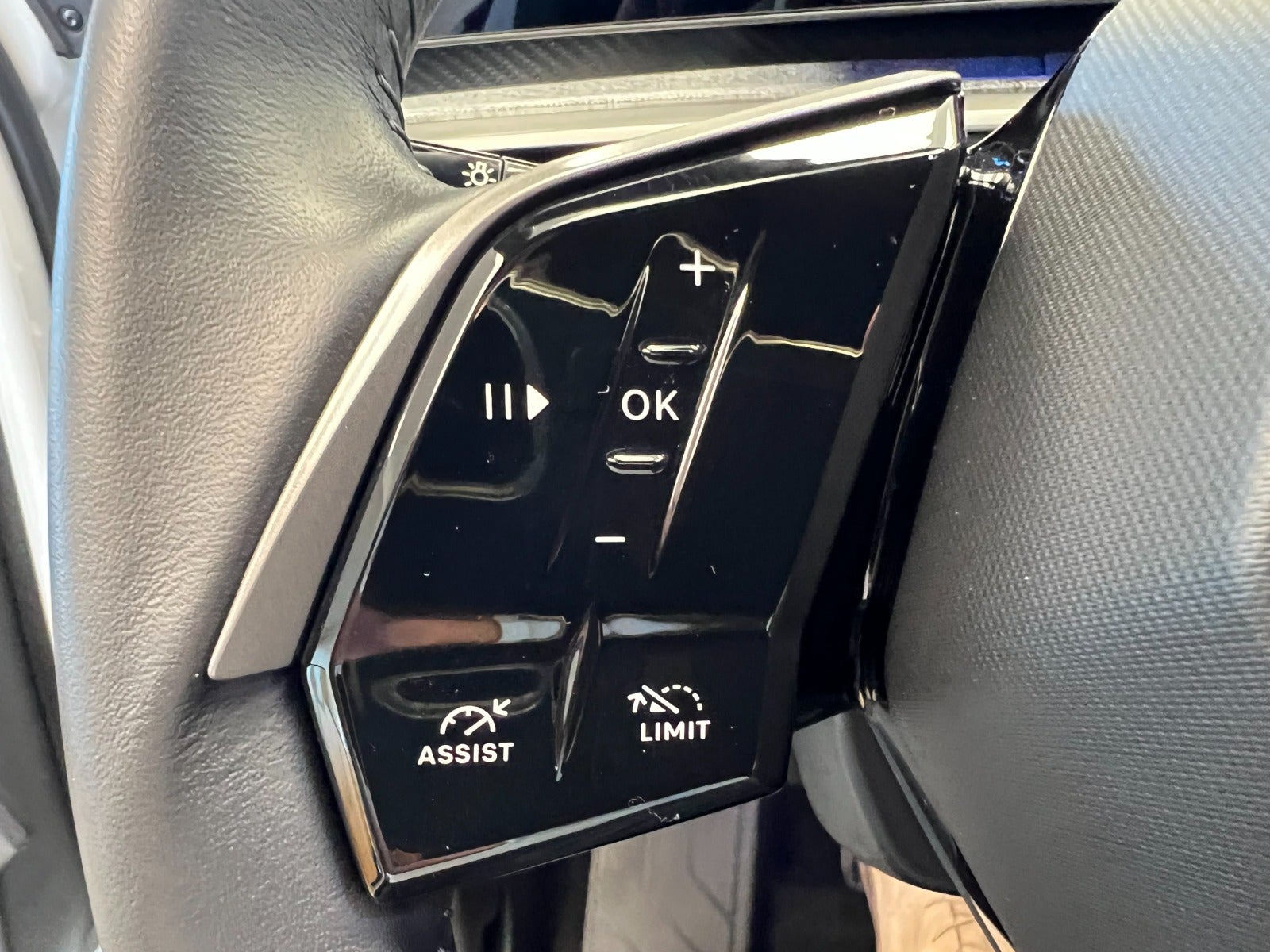 Billede af Peugeot e-3008 77 Allure