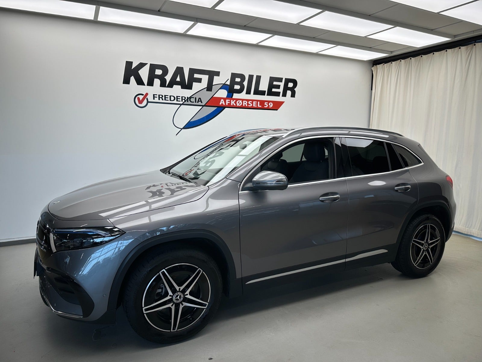 Billede af Mercedes EQA350  AMG Line 4Matic