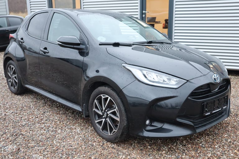 Toyota Yaris Hybrid Active Tech Design e-CVT