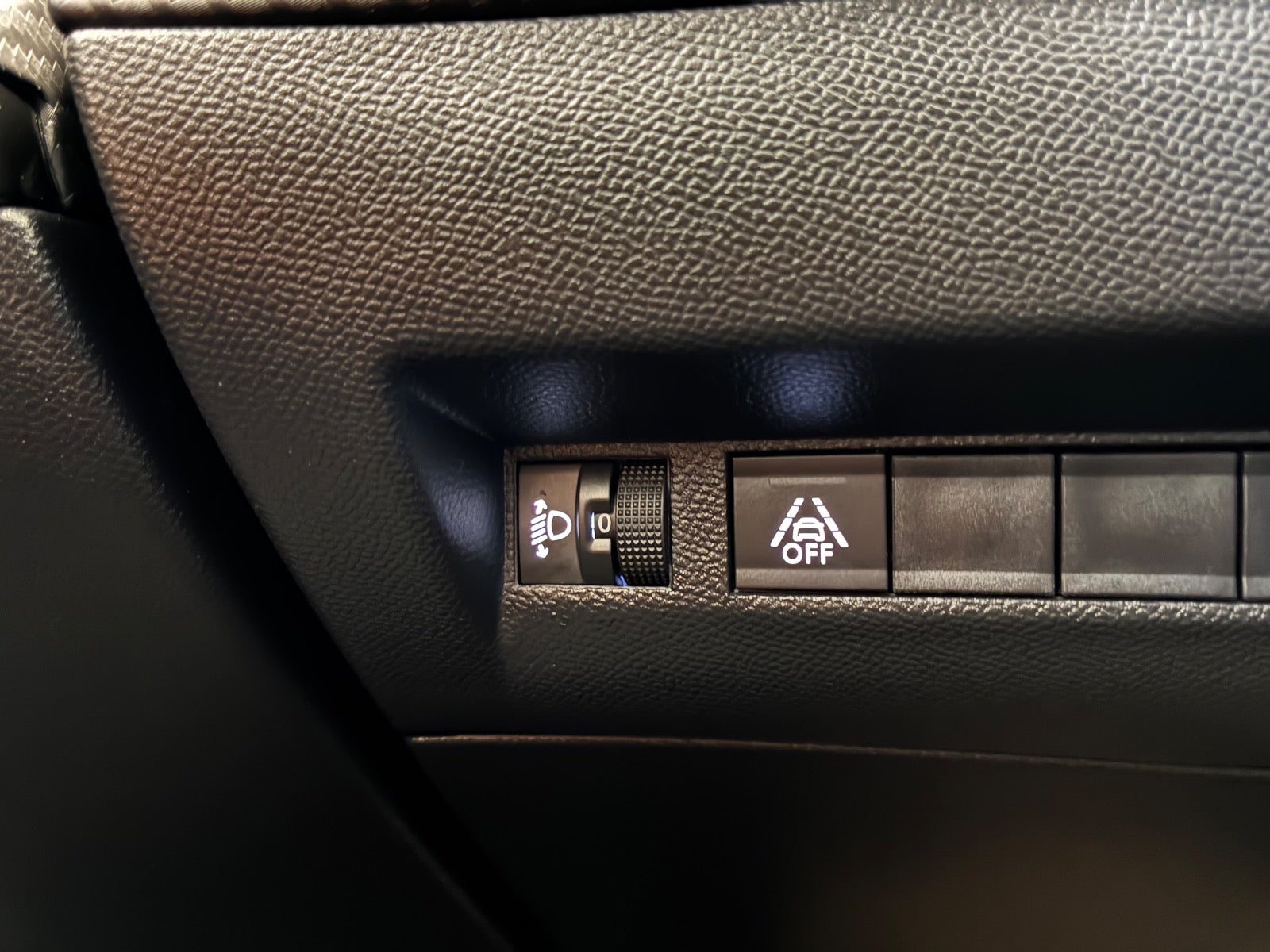 Billede af Peugeot e-2008 50 Allure