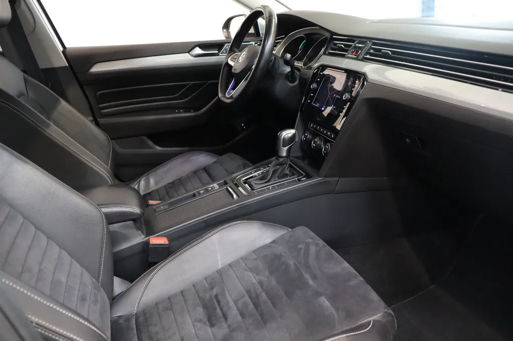 VW Passat GTE Highline+ Variant DSG