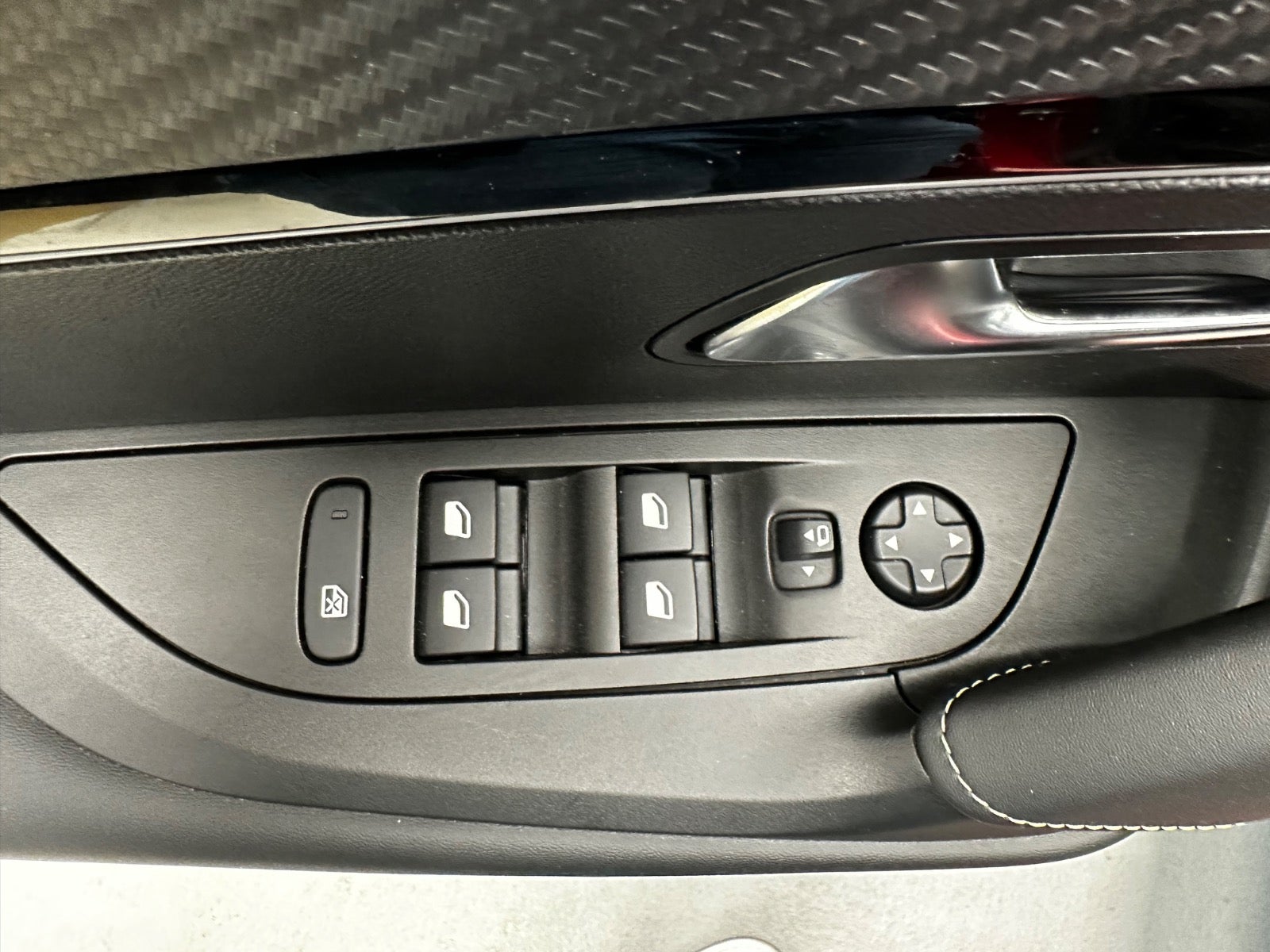 Billede af Peugeot e-2008 50 GT