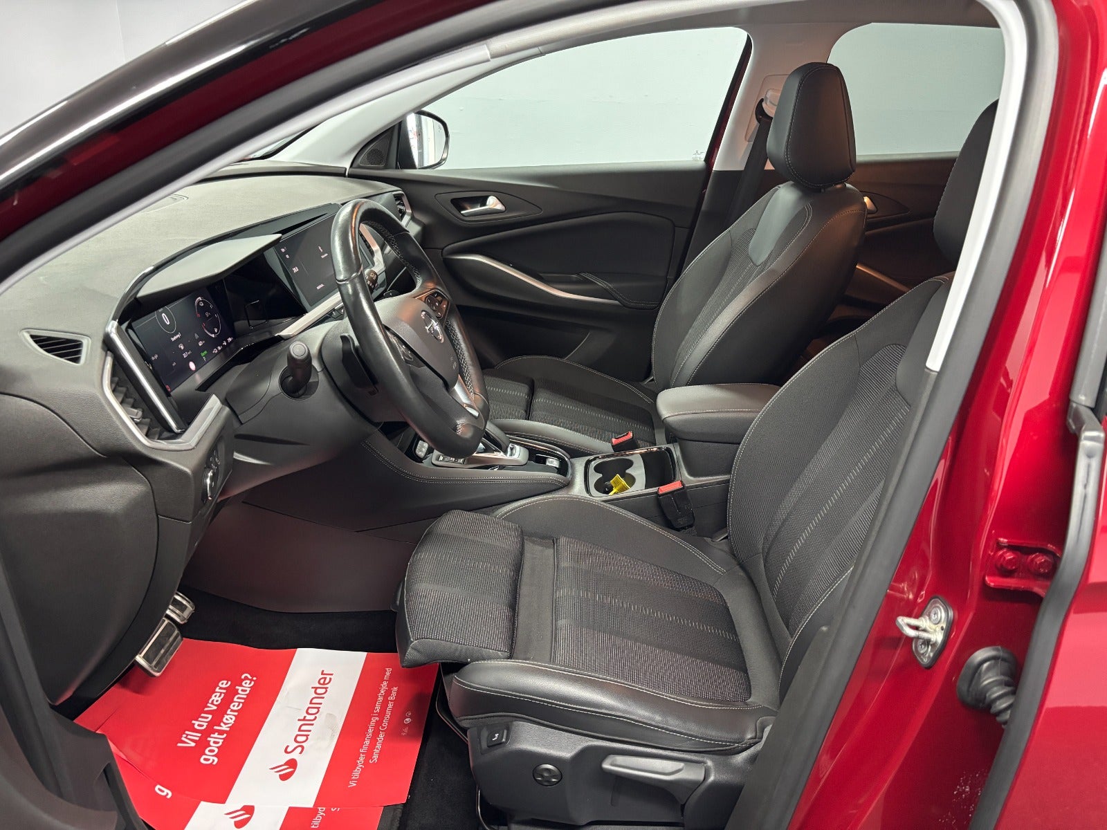 Billede af Opel Grandland 1,6 Hybrid Ultimate aut.